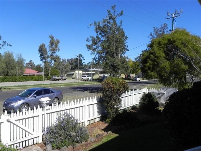 37 Hume, Pittsworth QLD 4356