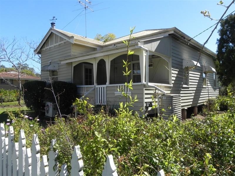 37 Hume, Pittsworth QLD 4356