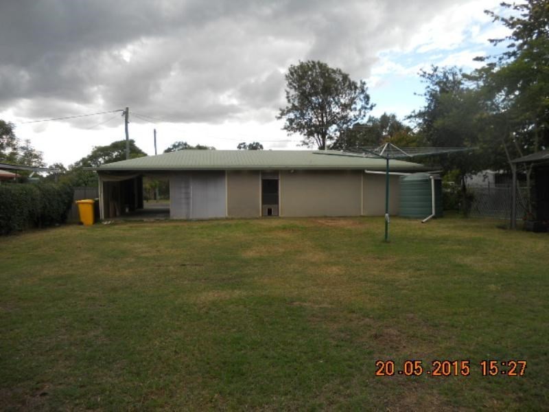 8 Cunningham Street, Pittsworth QLD 4356