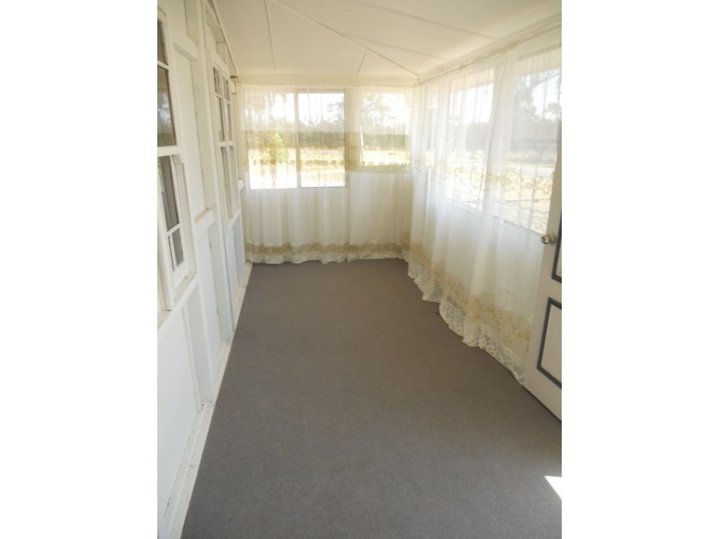 90 Cheetham Street, Cecil Plains QLD 4407