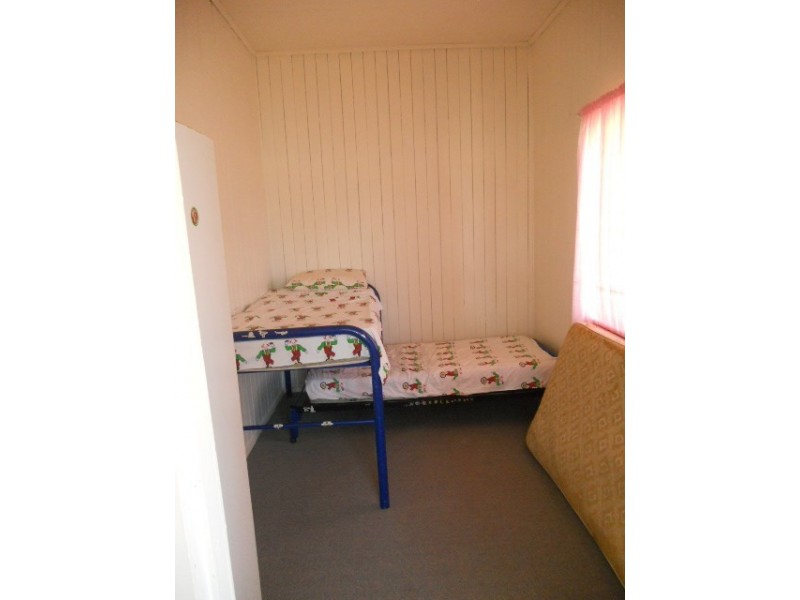 90 Cheetham Street, Cecil Plains QLD 4407