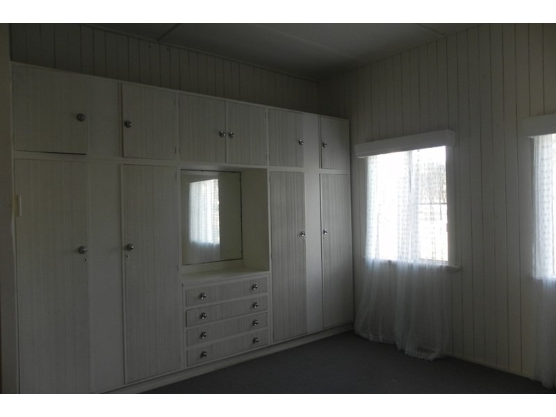 90 Cheetham Street, Cecil Plains QLD 4407