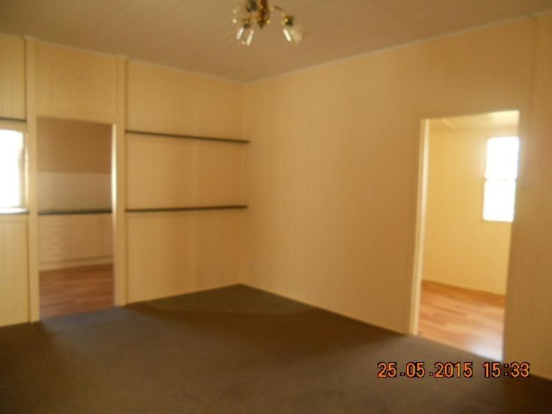 14 Cheetham Street, Cecil Plains QLD 4407
