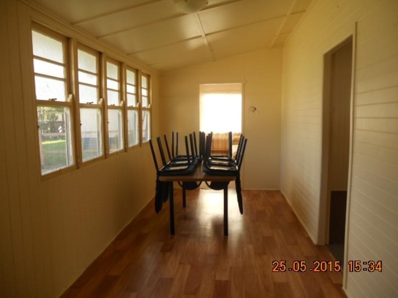 14 Cheetham Street, Cecil Plains QLD 4407