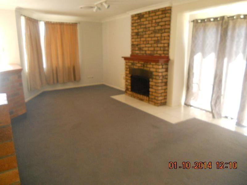 1 White Street, Pittsworth QLD 4356