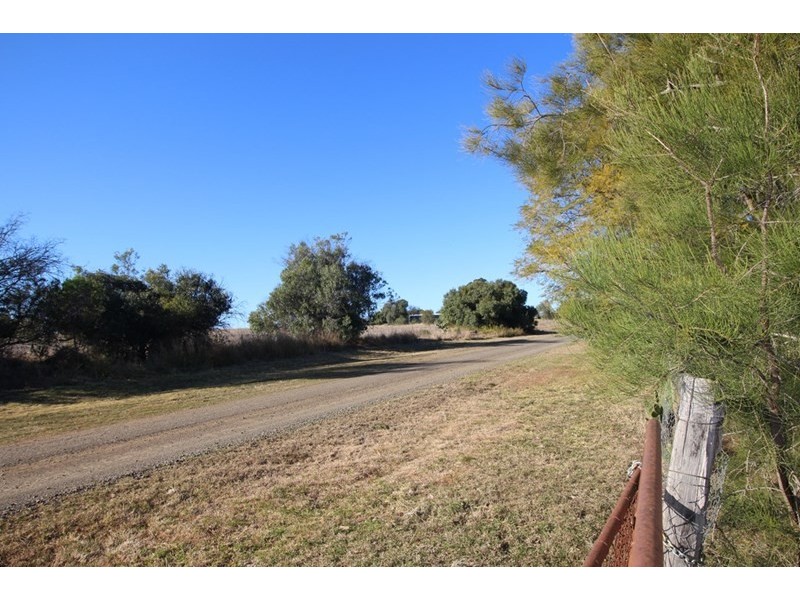 9 Crawley Road, Stoneleigh, Pittsworth QLD 4356