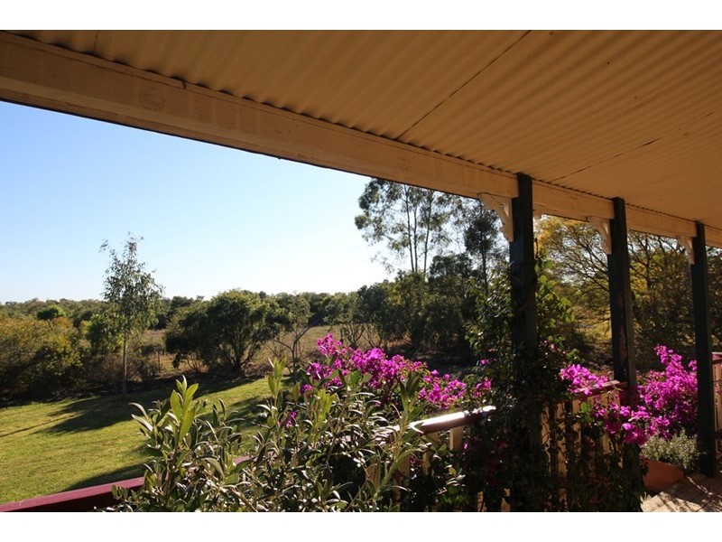 9 Crawley Road, Stoneleigh, Pittsworth QLD 4356