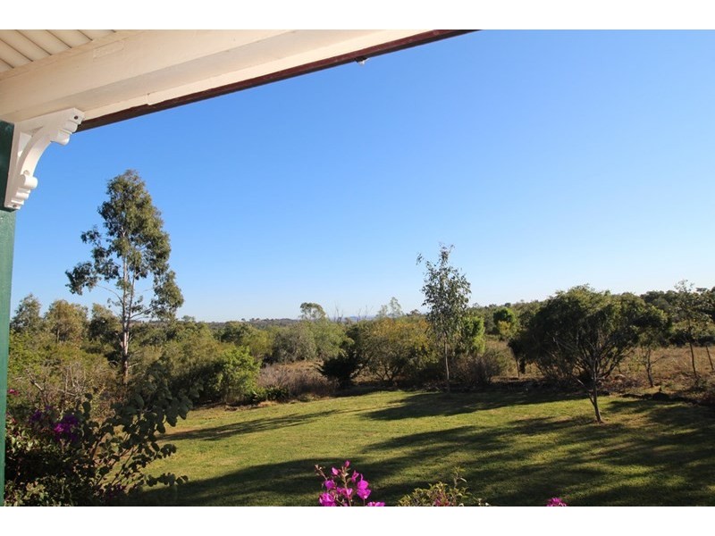 9 Crawley Road, Stoneleigh, Pittsworth QLD 4356