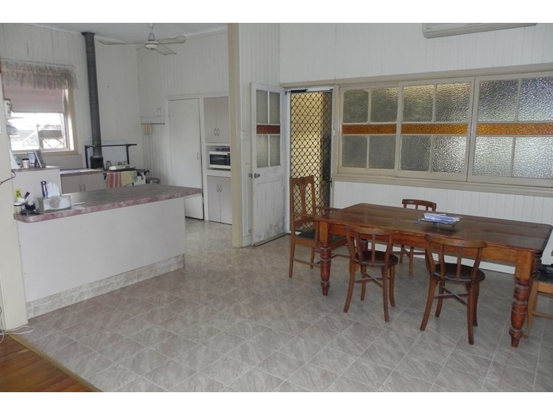 129 Lorenz Road, Mount Molar QLD 4361