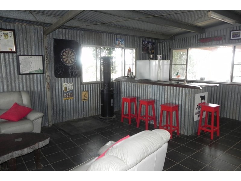129 Lorenz Road, Mount Molar QLD 4361
