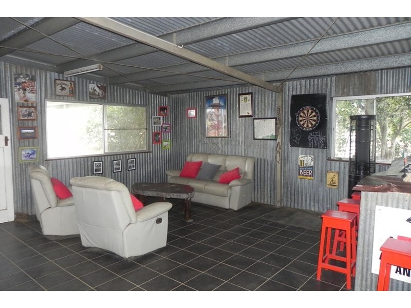 129 Lorenz Road, Mount Molar QLD 4361