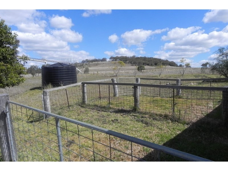 129 Lorenz Road, Mount Molar QLD 4361