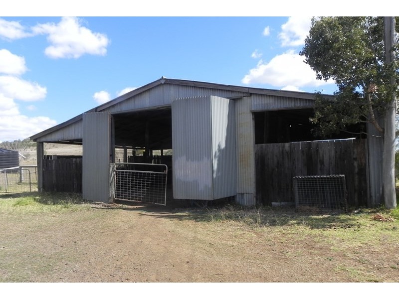 129 Lorenz Road, Mount Molar QLD 4361