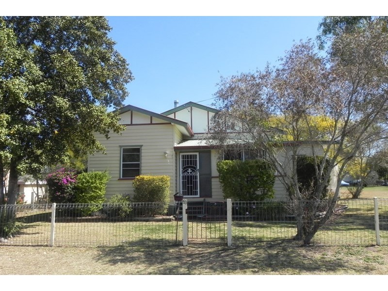 53 Murray Street, Pittsworth QLD 4356