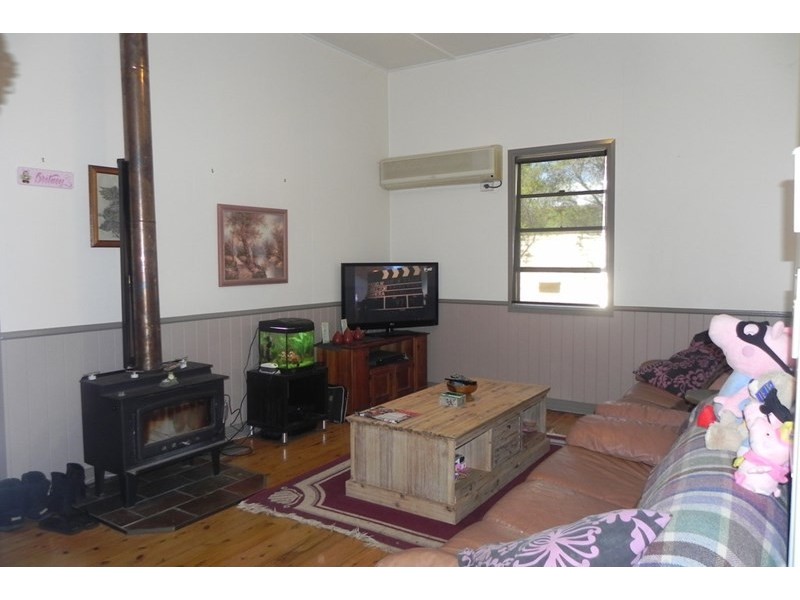 53 Murray Street, Pittsworth QLD 4356