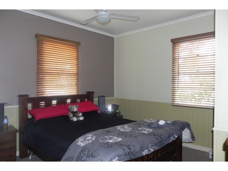 53 Murray Street, Pittsworth QLD 4356