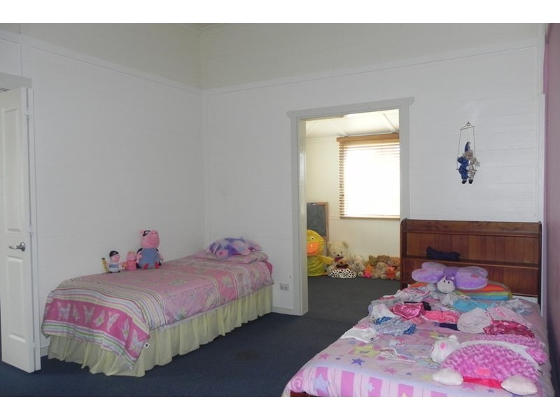 53 Murray Street, Pittsworth QLD 4356