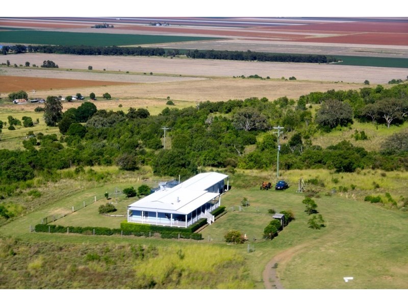 90 Peterson Rd, Irongate, Pittsworth QLD 4356