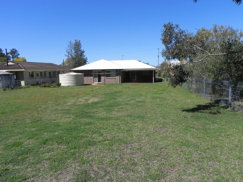 3 Beresford Street, Pittsworth QLD 4356