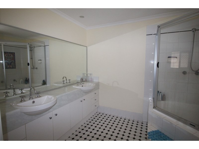 11 Draydon Court, Pittsworth QLD 4356