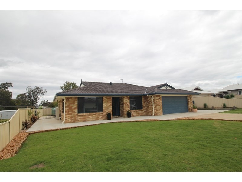 11 Draydon Court, Pittsworth QLD 4356