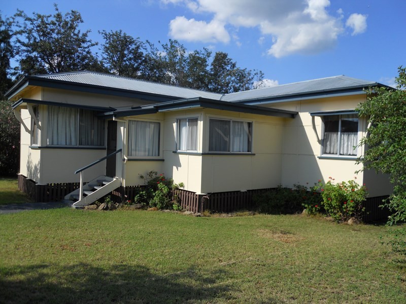 14 Margetts Street, Pittsworth QLD 4356