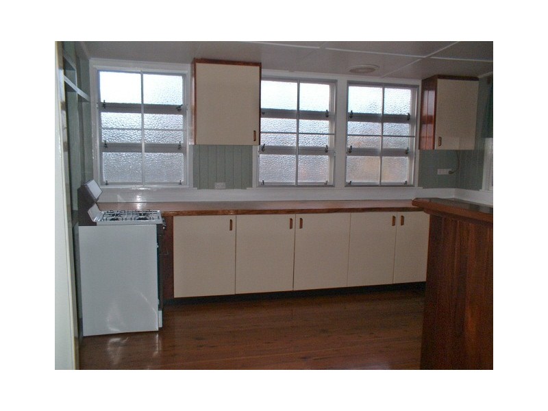 10 Murray Street, Pittsworth QLD 4356