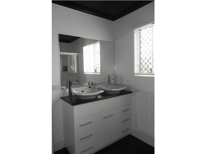 15 Draydon, Pittsworth QLD 4356