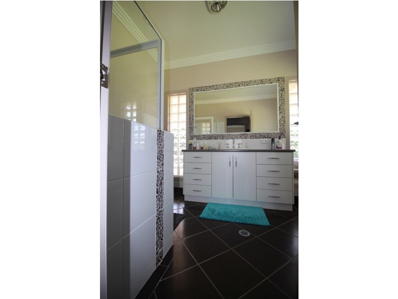 12 Grand, Pittsworth QLD 4356