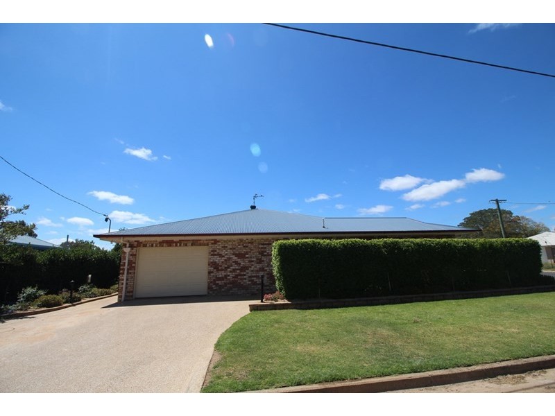 12 Grand, Pittsworth QLD 4356