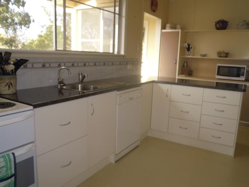 1 Florence Street, Pittsworth QLD 4356