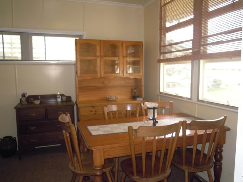 1 Florence Street, Pittsworth QLD 4356