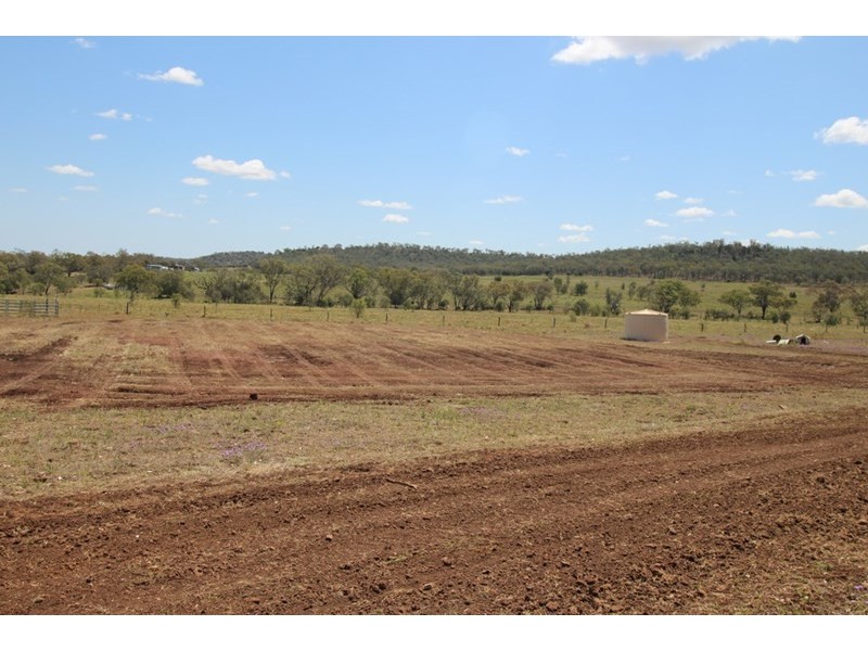 326 Stowers Rd, Linthorpe, Pittsworth QLD 4356