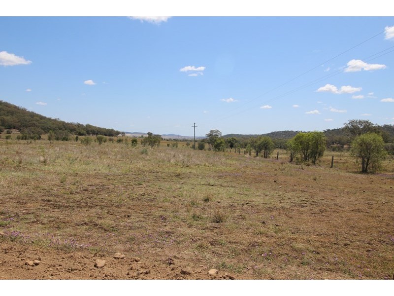 326 Stowers Rd, Linthorpe, Pittsworth QLD 4356