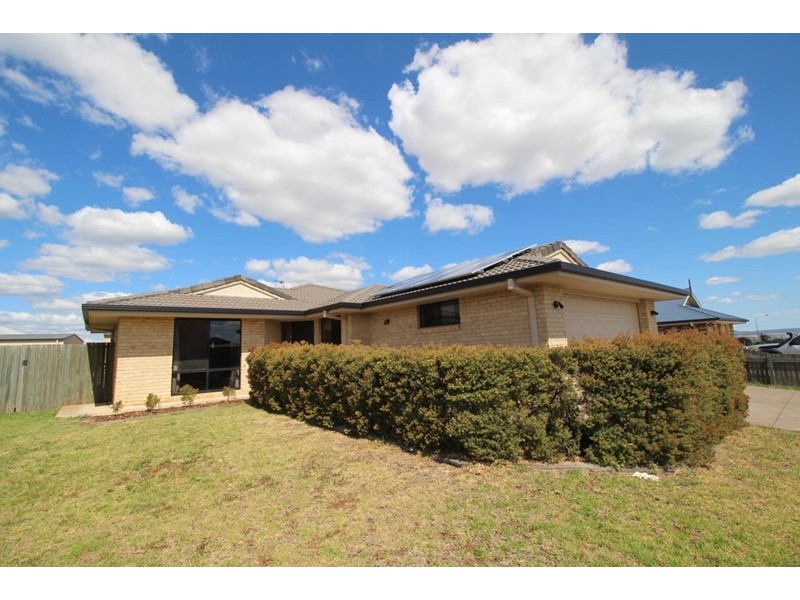 10 Ashford Drive, Wyreema QLD 4352