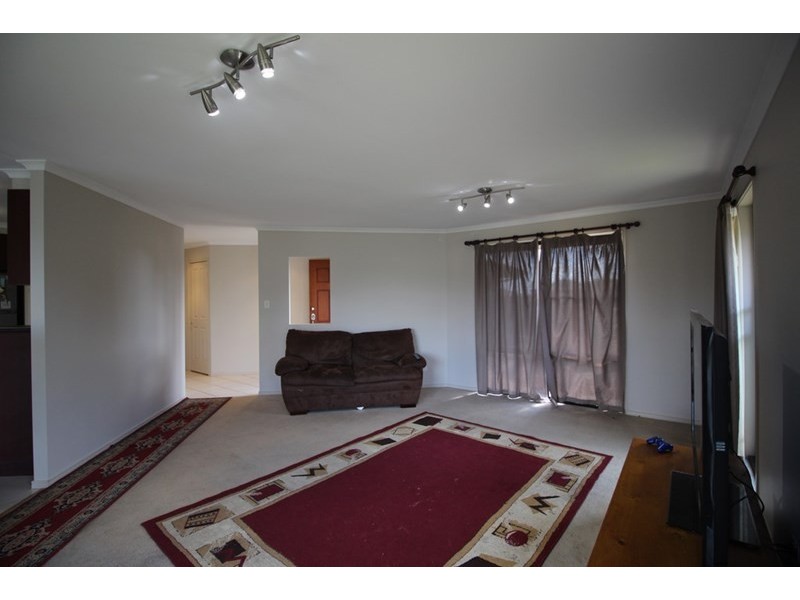 10 Ashford Drive, Wyreema QLD 4352