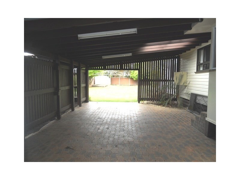 1 Tillet Street, Pittsworth QLD 4356