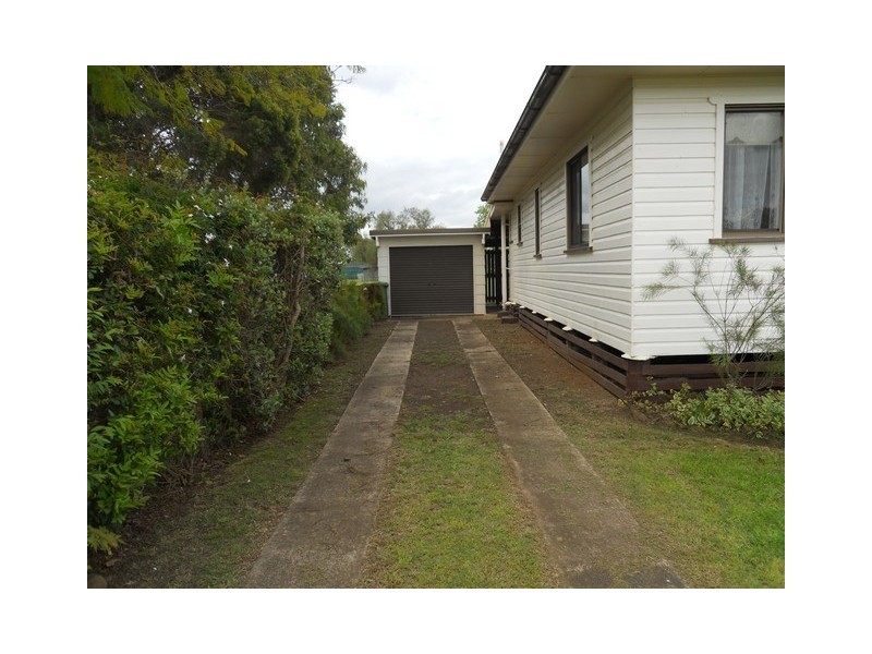 1 Tillet Street, Pittsworth QLD 4356