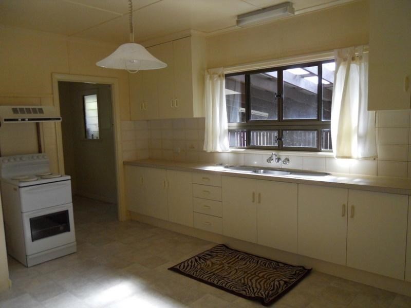 1 Tillet Street, Pittsworth QLD 4356