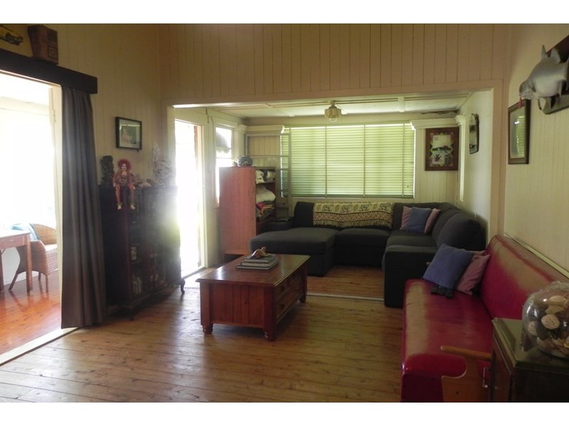 16 Steele, Pittsworth QLD 4356