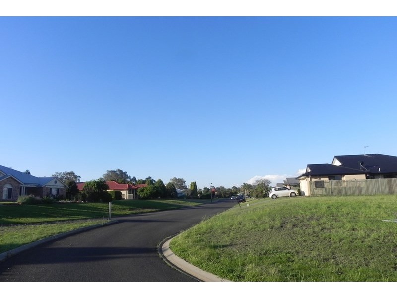 22 Fairway Drive, Pittsworth QLD 4356