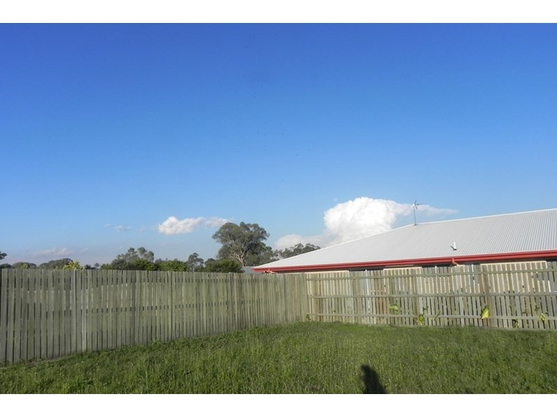 22 Fairway Drive, Pittsworth QLD 4356