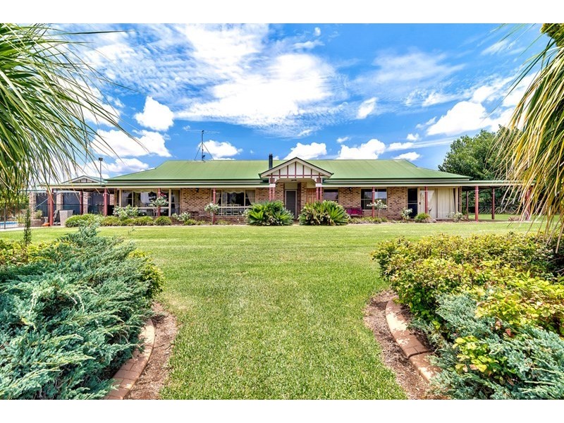 4 Hodgson Street, Greenmount QLD 4359