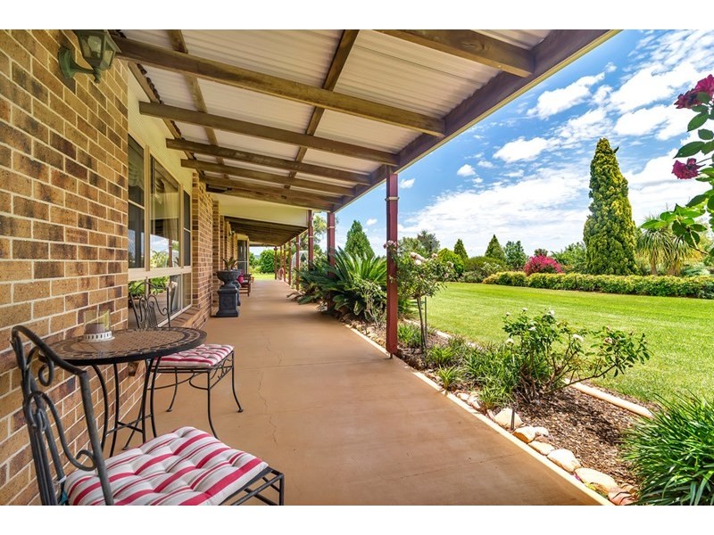 4 Hodgson Street, Greenmount QLD 4359