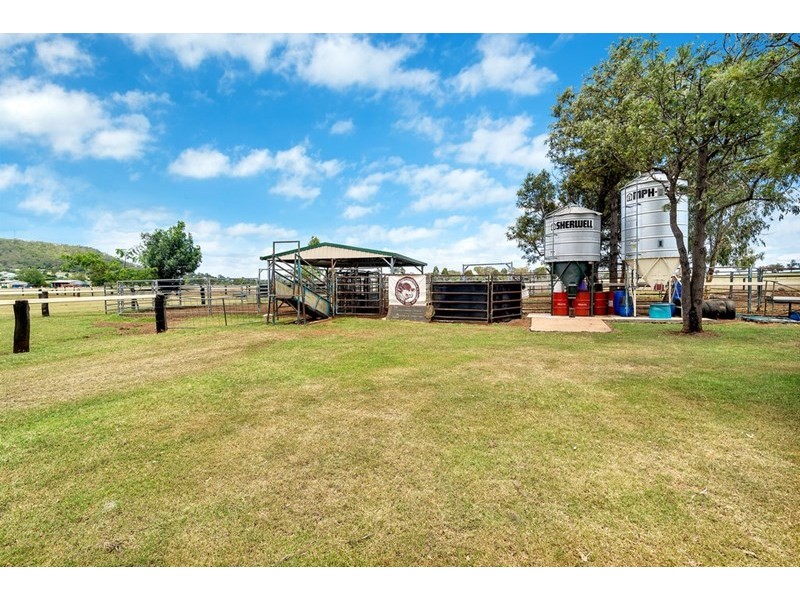 4 Hodgson Street, Greenmount QLD 4359