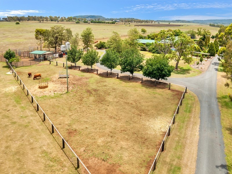 4 Hodgson Street, Greenmount QLD 4359
