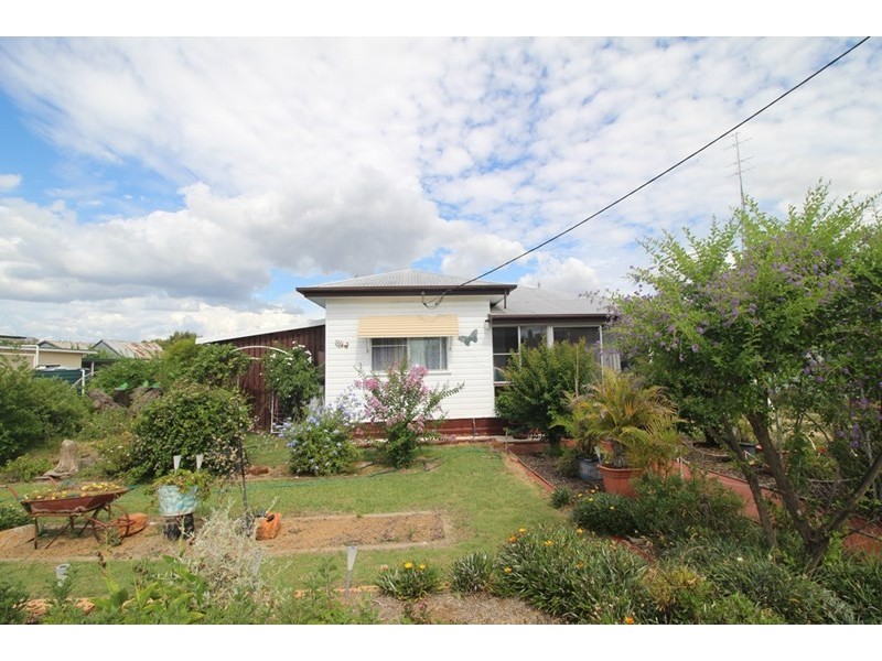 98 Campbell Street, Millmerran QLD 4357