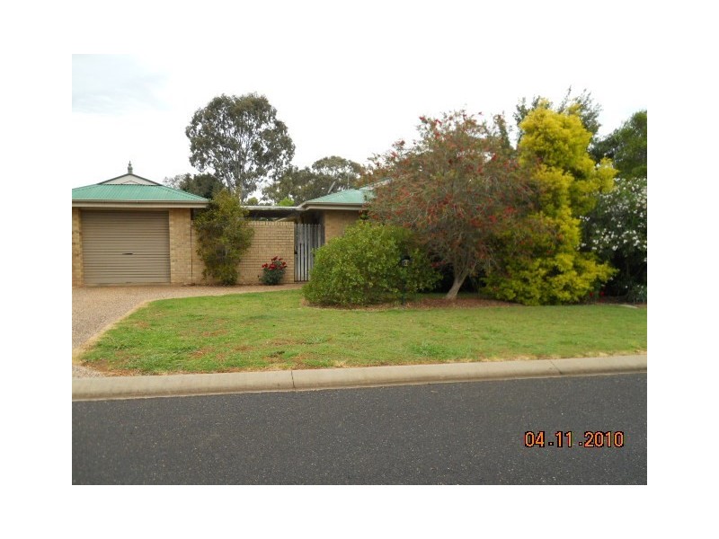 4 Fairway Drive, Pittsworth QLD 4356