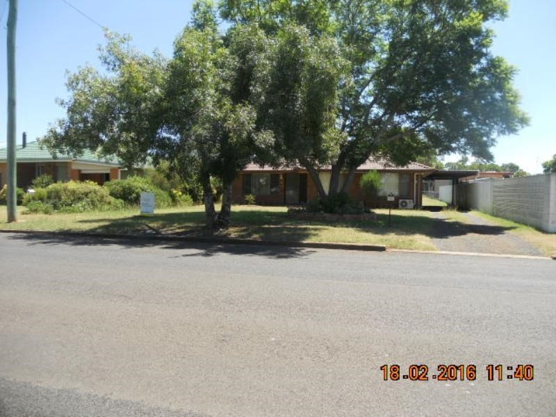 24 Hill Street, Pittsworth QLD 4356