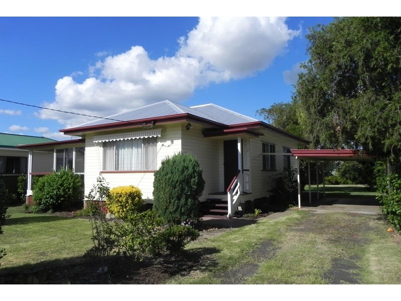 6 Briggs, Pittsworth QLD 4356